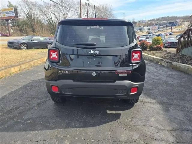 2015 Jeep Renegade - Image 6