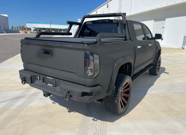 2019 Toyota Tundra Crewmax - Image 21
