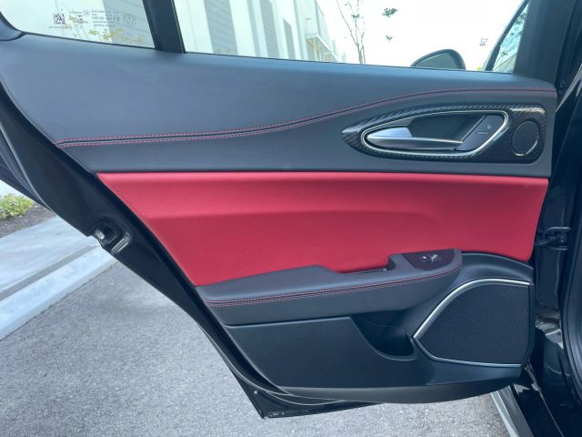 2021 Alfa Romeo Giulia - Image 114