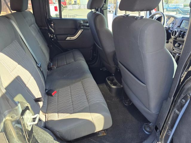 2015 Jeep Wrangler Unlimited Sahara Sport Utility 4d - Image 11