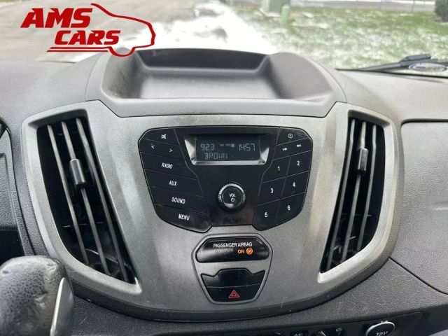 2018 Ford Transit Cab & Chassis - Image 16