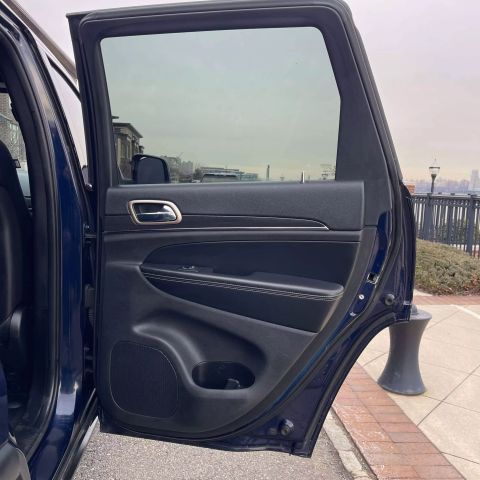 2015 Jeep Grand Cherokee Limited Sport Utility 4d - Image 40