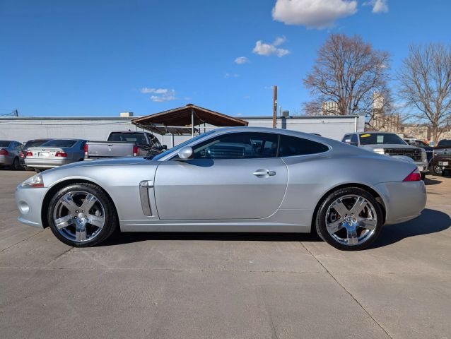2007 Jaguar Xk Xk Coupe 2d - Image 4
