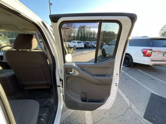 2017 NISSAN FRONTIER CREW CAB PICKUP WHITE AUTOMATIC - Peach State Motors