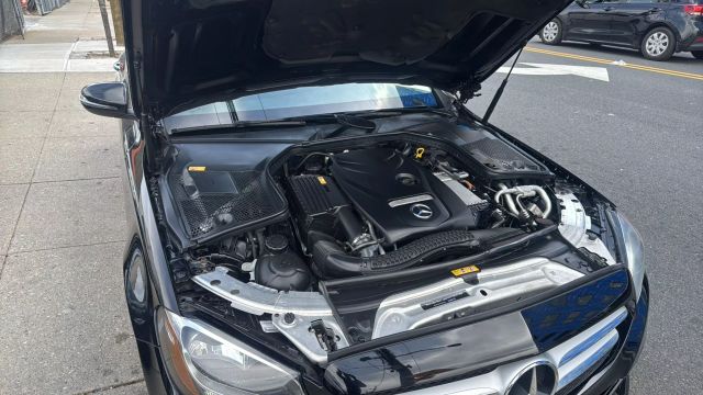 2016 MERCEDES-BENZ C-CLASS SEDAN 4-CYL, TURBO, 2.0 LITER C 300 4MATIC SEDAN 4D