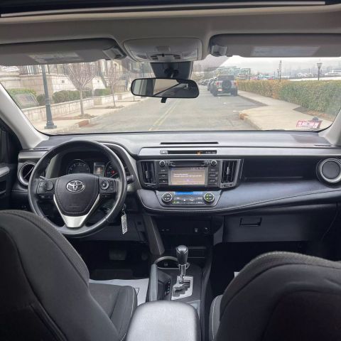 2018 Toyota Rav4 Xle Sport Utility 4d - Image 25