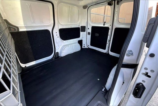 2019 Nissan Nv200 - Image 9