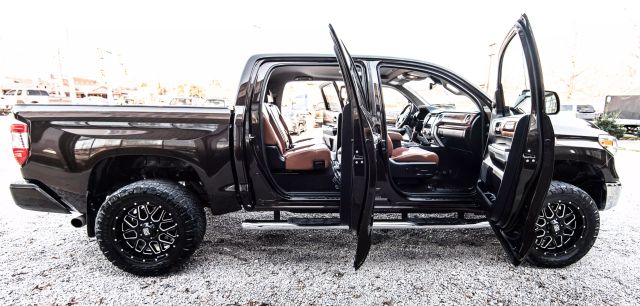2018 TOYOTA TUNDRA CREWMAX PICKUP BROWN AUTOMATIC - Auto Masters of Carolinas
