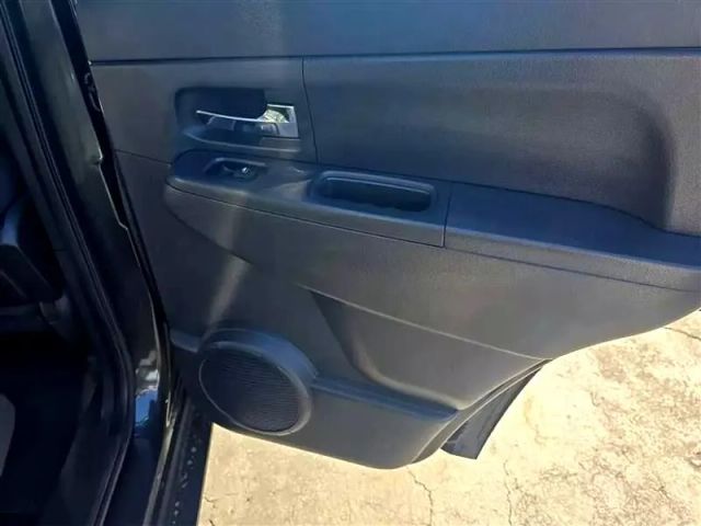 2011 Jeep Liberty - Image 16