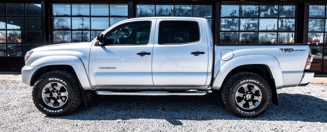 2013 TOYOTA TACOMA DOUBLE CAB PICKUP SILVER AUTOMATIC - Auto Masters of Carolinas