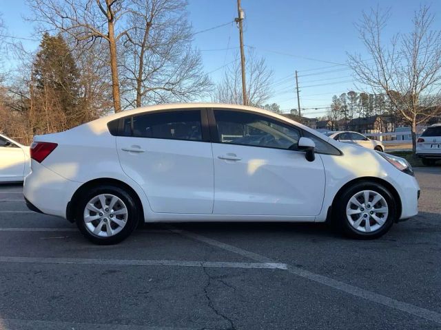 2013 KIA RIO SEDAN WHITE AUTOMATIC - Peach State Motors