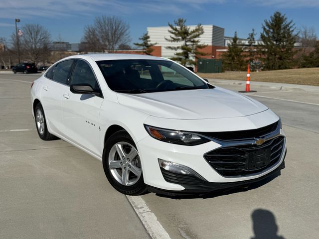 2020 Chevrolet Malibu - Image 1