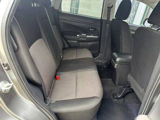 2019 Mitsubishi Outlander Sport - Image 18