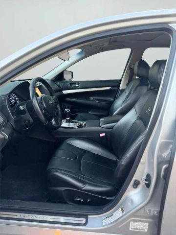2010 Infiniti G - Image 32