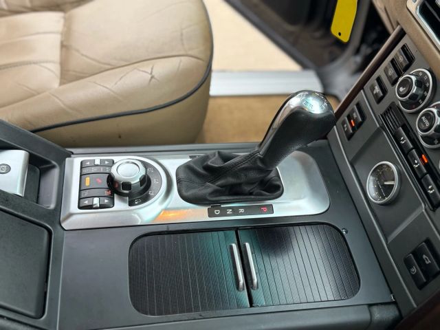 2009 Land Rover Range Rover - Image 31