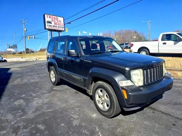 2011 Jeep Liberty - Image 3