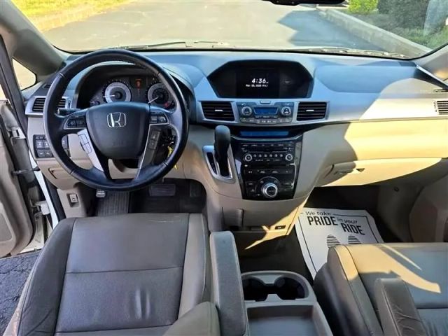 2013 Honda Odyssey - Image 10