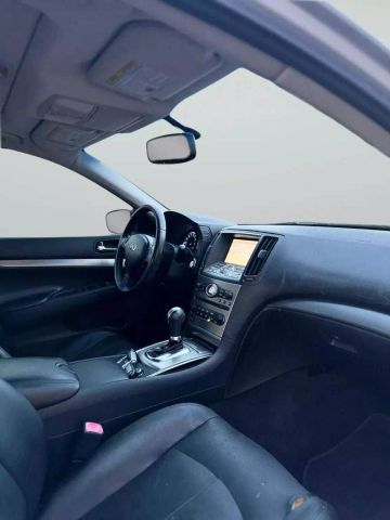 2010 Infiniti G - Image 12