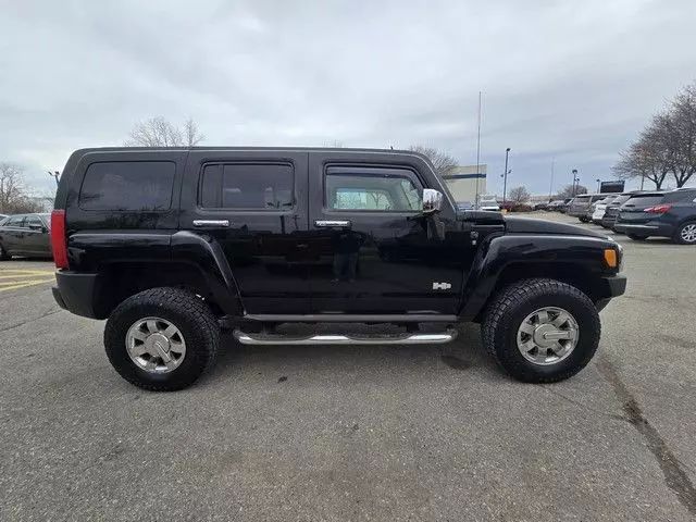 2009 Hummer H3 - Image 4