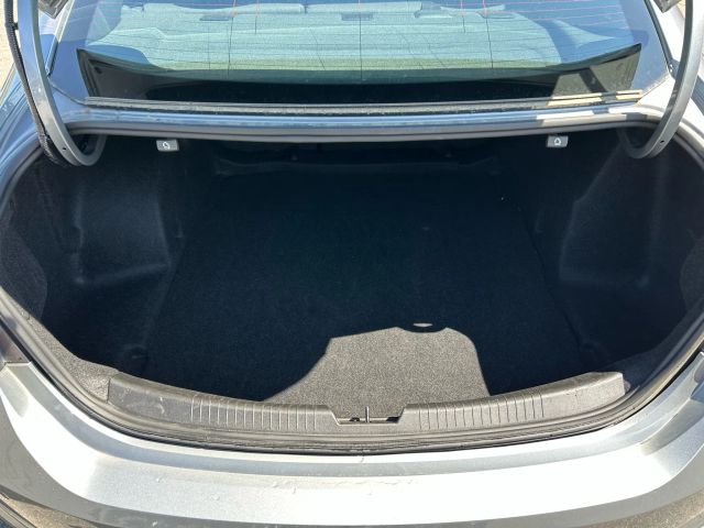 2024 Chevrolet Malibu - Image 11