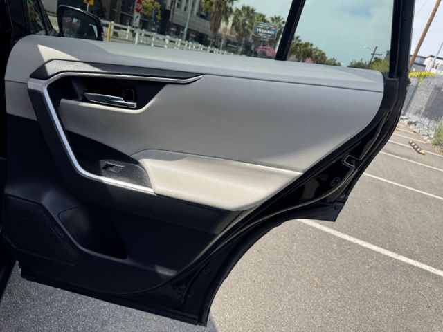 2021 Toyota Rav4 - Image 20