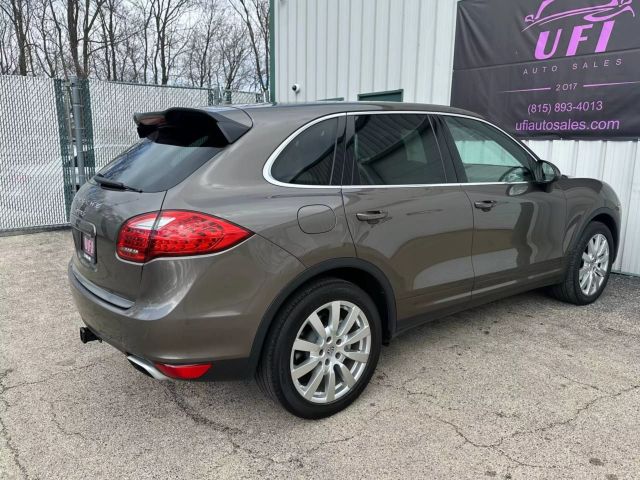 2014 Porsche Cayenne - Image 11