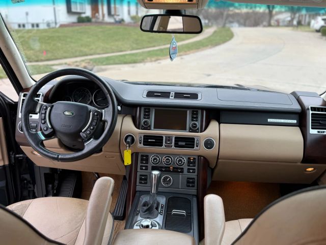 2009 Land Rover Range Rover - Image 20