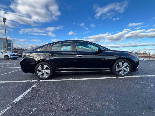 2016 Hyundai Sonata Hybrid Limited Sedan 4d - Image 8