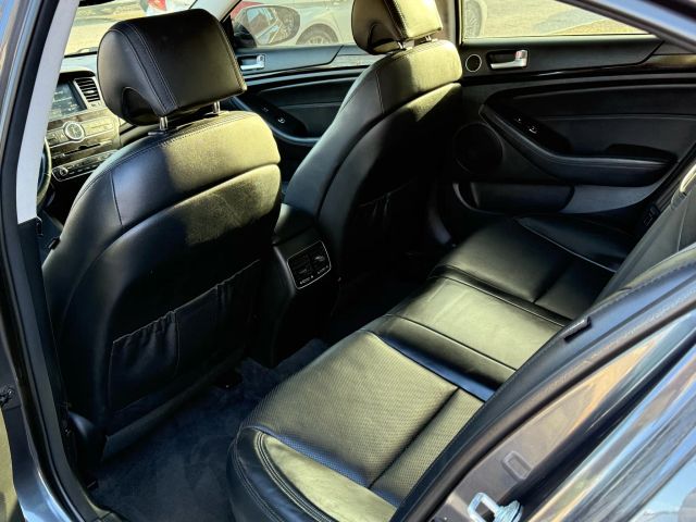 2016 Kia Cadenza - Image 18