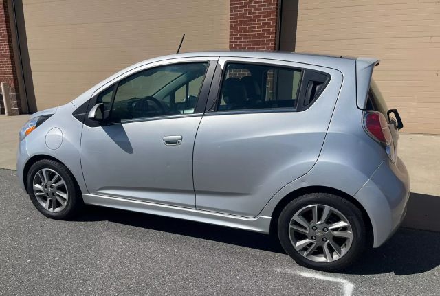 2016 Chevrolet Spark Ev - Image 13