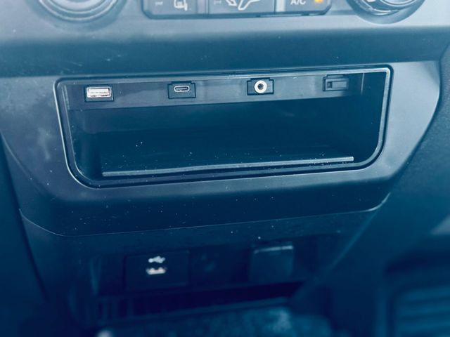 2019 Ford F250 Super Duty Crew Cab - Image 20