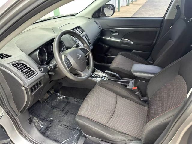 2019 Mitsubishi Outlander Sport - Image 15