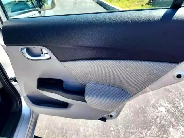 2013 Honda Civic - Image 16