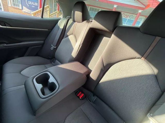 2018 TOYOTA CAMRY SEDAN WHITE AUTOMATIC - Peach State Motors
