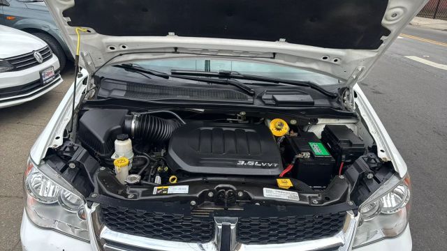 2019 DODGE GRAND CARAVAN PASSENGER PASSENGER V6, FLEX FUEL, 3.6 LITER SE MINIVAN 4D