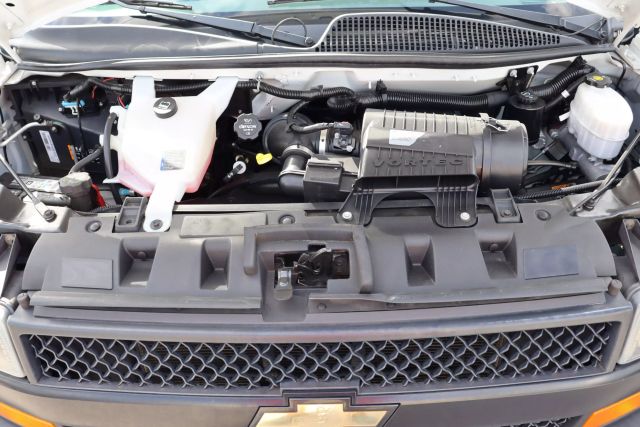 2019 Chevrolet Express 2500 Cargo - Image 22