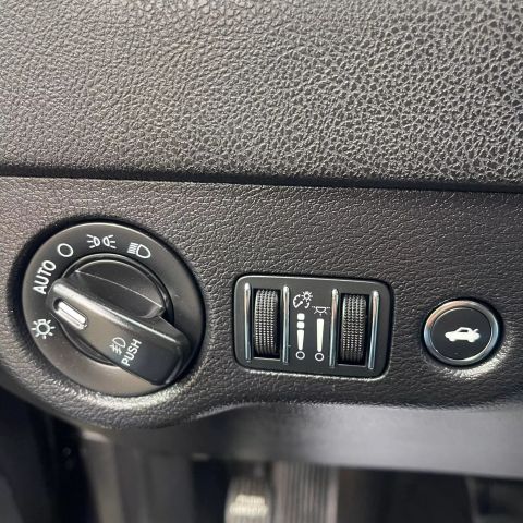 2016 Dodge Charger Sxt Sedan 4d - Image 35
