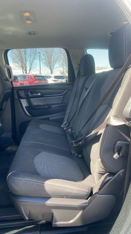2017 Chevrolet Traverse - Image 12