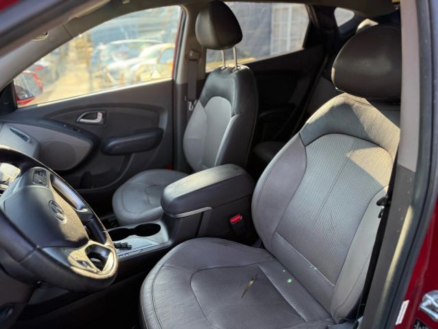 2012 Hyundai Tucson - Image 9