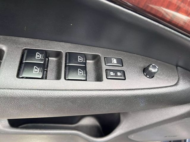 2010 Infiniti G37x Sedan 4d - Image 33