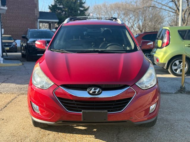 2012 Hyundai Tucson - Image 2