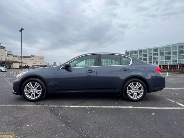 2010 Infiniti G37x Sedan 4d - Image 9