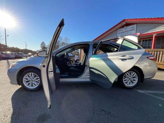 2016 TOYOTA CAMRY SEDAN SILVER AUTOMATIC - Peach State Motors