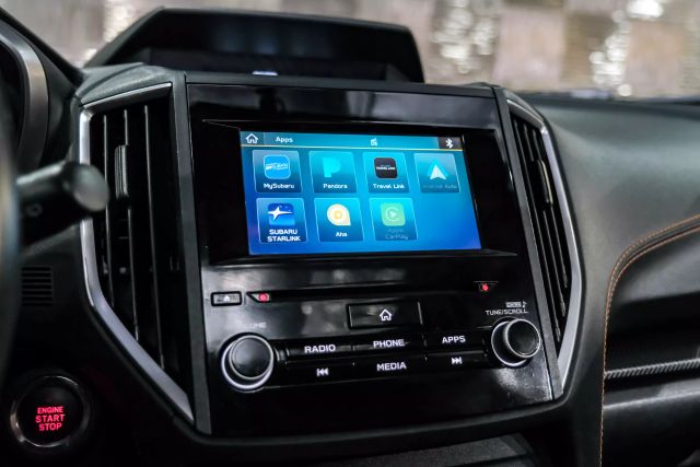 2021 Subaru Crosstrek Premium Sport Utility 4d - Image 25