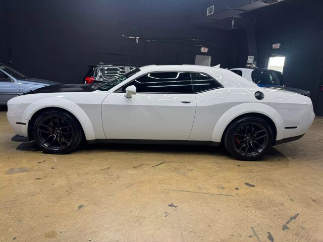 2019 Dodge Challenger R/T photo 2