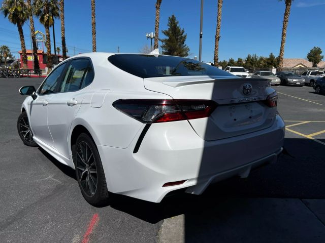 2022 Toyota Camry - Image 3