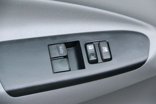 2015 Toyota Tacoma Access Cab - Image 13