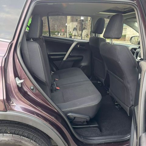 2018 Toyota Rav4 Xle Sport Utility 4d - Image 12