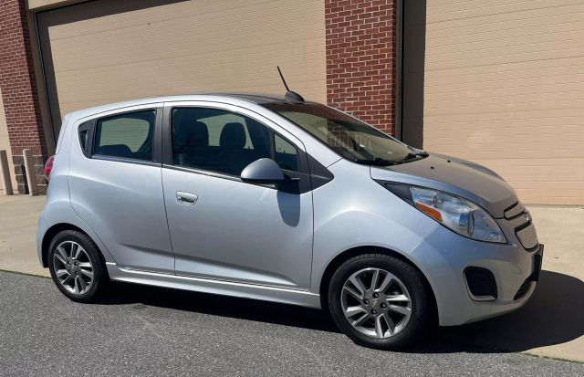 2016 Chevrolet Spark Ev - Image 2