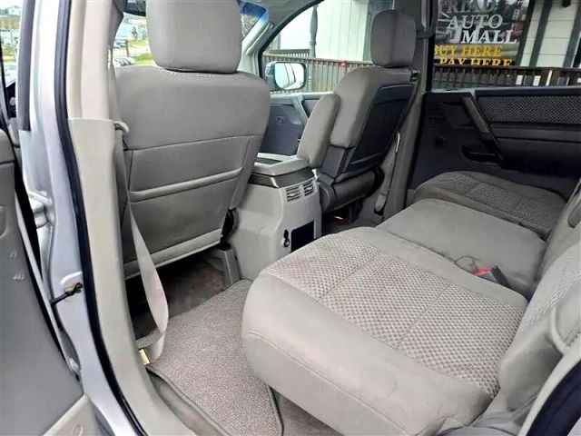 2004 Nissan Pathfinder Armada - Image 21